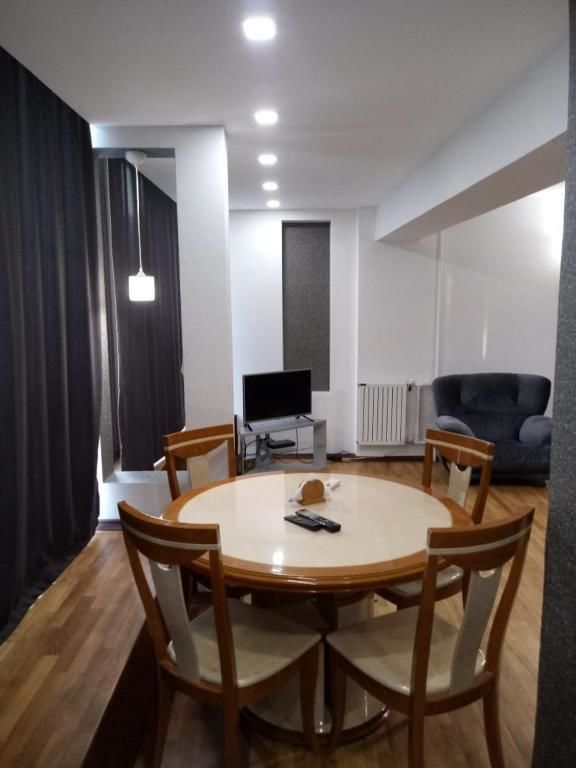 Апартаменты Apartment on Uzeyir Gadjibeyli Street Formula 1 Баку-37