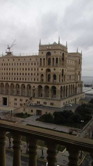 Апартаменты Apartment on Uzeyir Gadjibeyli Street Formula 1 Баку Апартаменты с видом на море-19